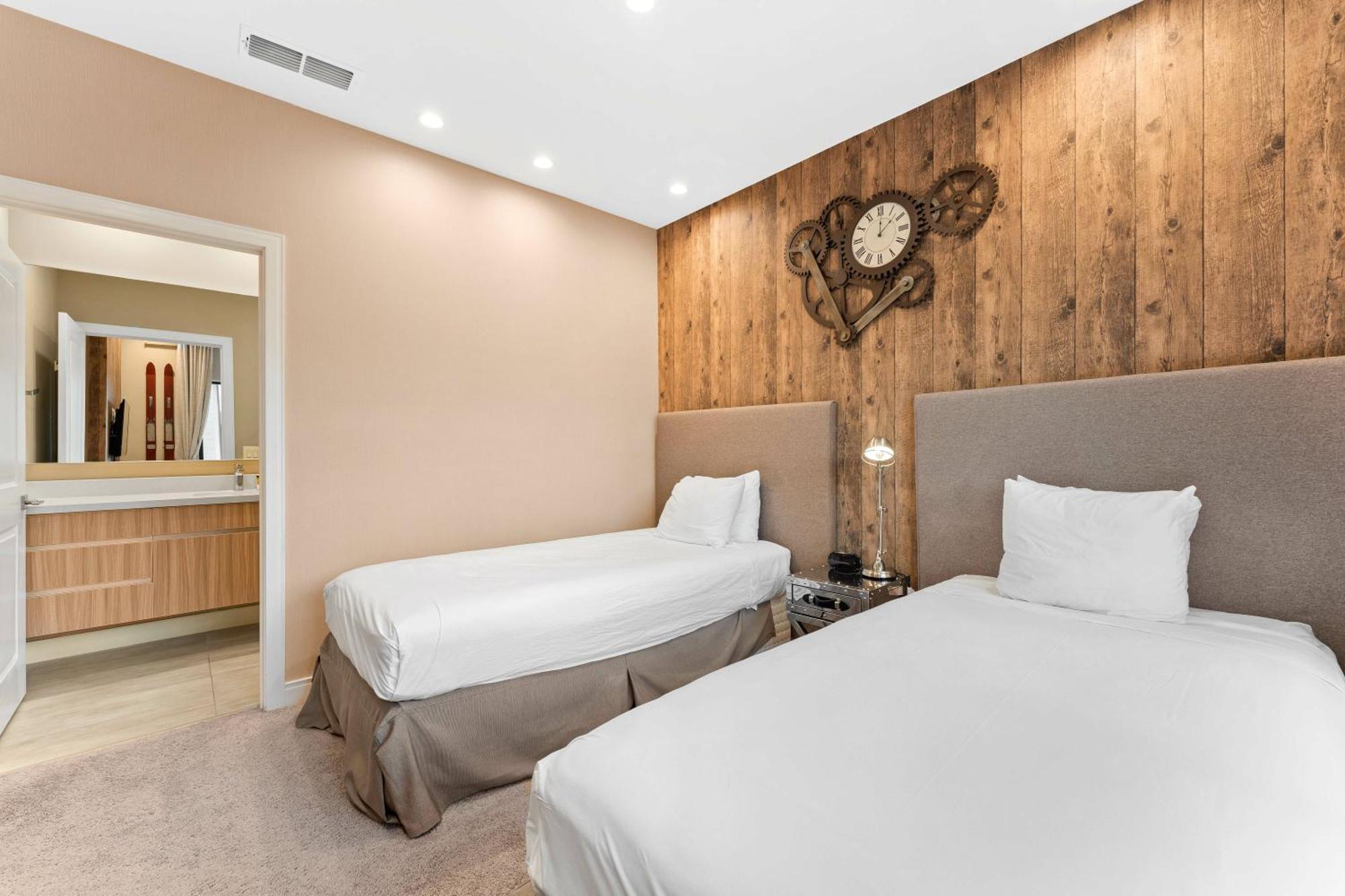 7564 Magic Village 3 Suites Jacuzzi Bbq 8 Min Disney ออร์ลันโด ภายนอก รูปภาพ